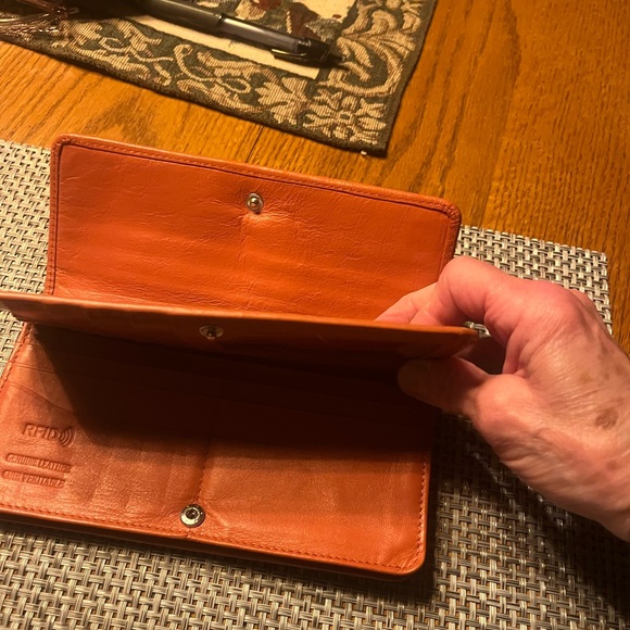Orange Leather Wallet with RFID Protection - Picture 4 of 4